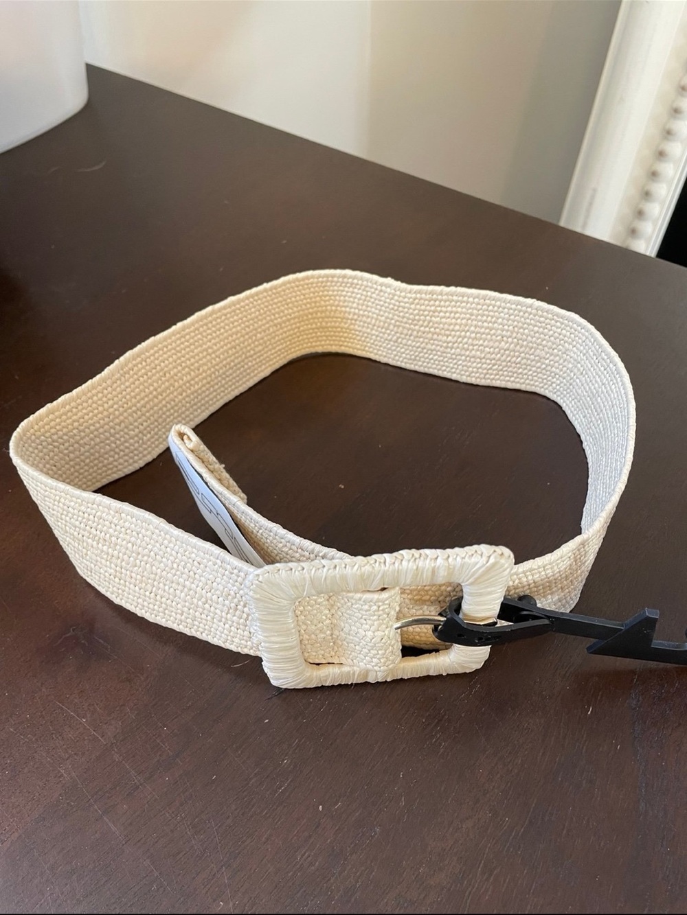 Express Cream Women’s belt new with tags size small/ medium